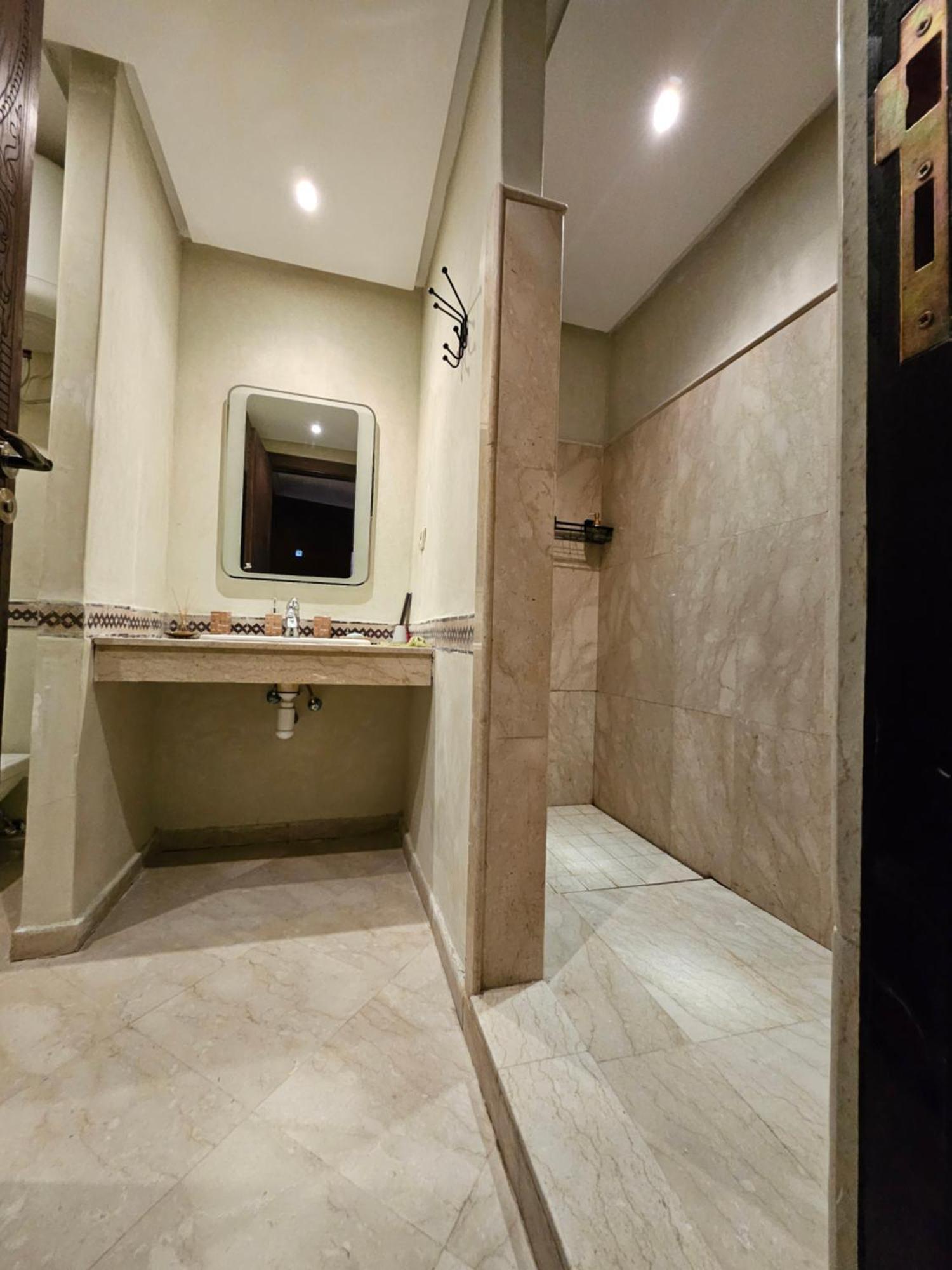 Charmant Duplex Au Coeur De Gueliz, Quartier Haut De Gamme De Marrakech マラケシュ エクステリア 写真